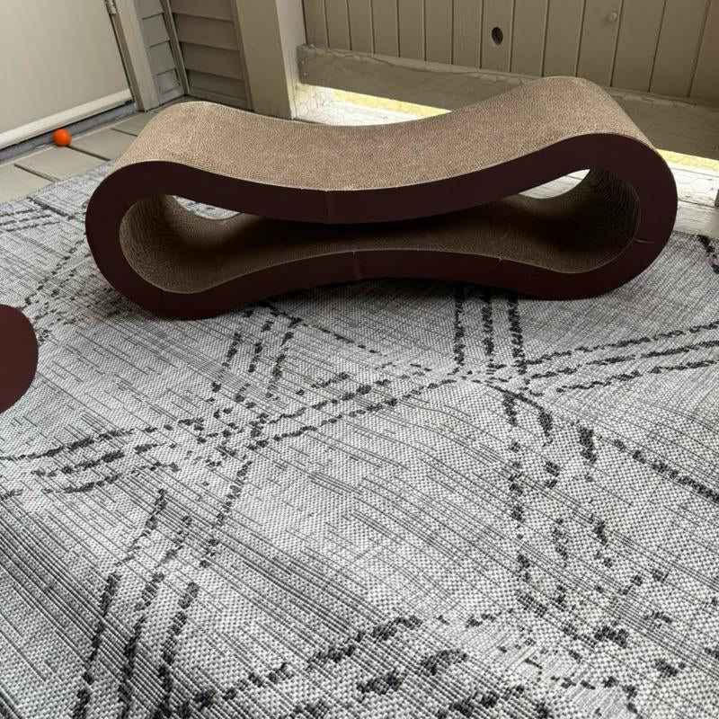 Fluffydream2In1 Cat Scratcher Lounge Bed - Soft Material, Curved Design, Ideal for Cats, Versatile Use